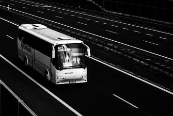 Novità per gli esercenti attività di noleggio con conducente tramite autobus